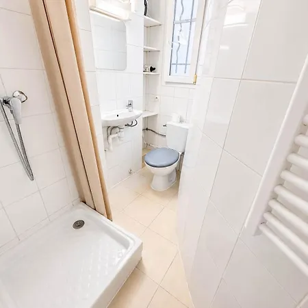 Apartment Cosy 8eme Gare Saint Lazare